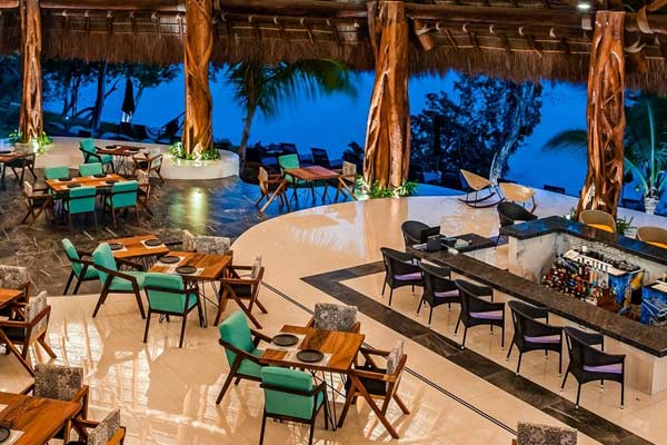 Restaurant - Majestic Elegance Costa Mujeres - Cancun – Majestic Elegance Costa Mujeres All Inclusive Resort 